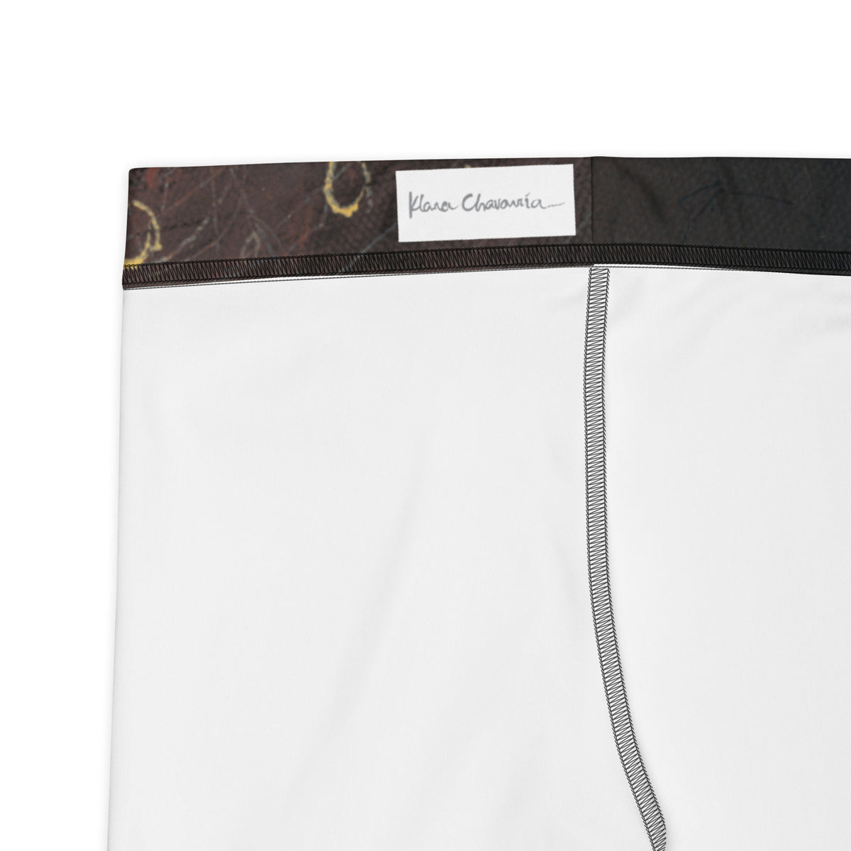 Close-up of the inside waistband with a white Klara Chavarría label